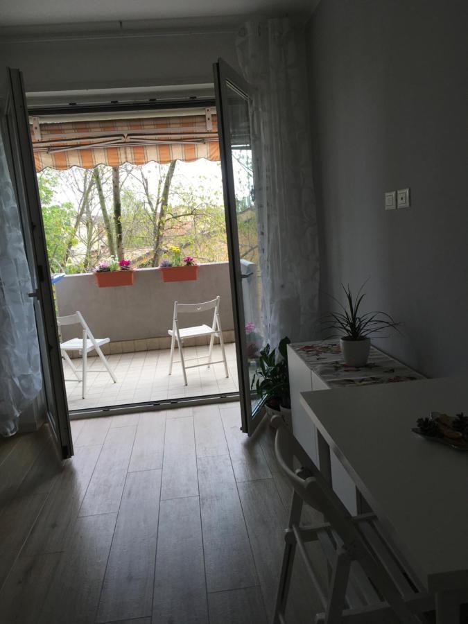 Appartamento incantevole con parcheggio gratuito Verona Esterno foto